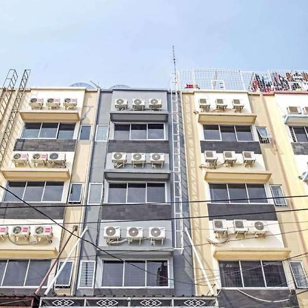 레드도어즈 @ 망가 베사르 2 호텔 자카르타 외부 사진